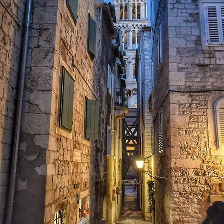 Largo Apartment In The Heart Of Diocletian Palace スプリト エクステリア 写真