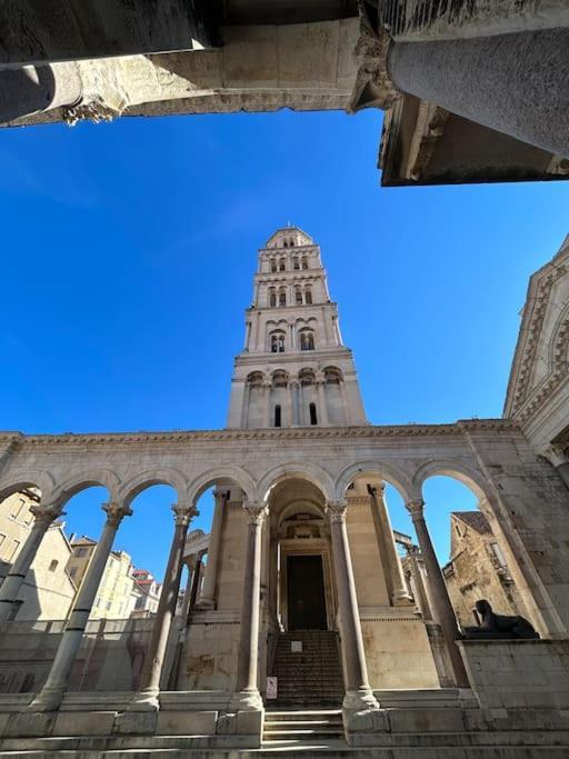 Largo Apartment In The Heart Of Diocletian Palace スプリト エクステリア 写真